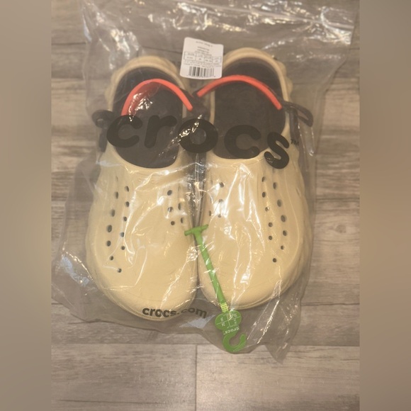 CROCS KIDS' ECHO CLOG - Picture 2 of 6